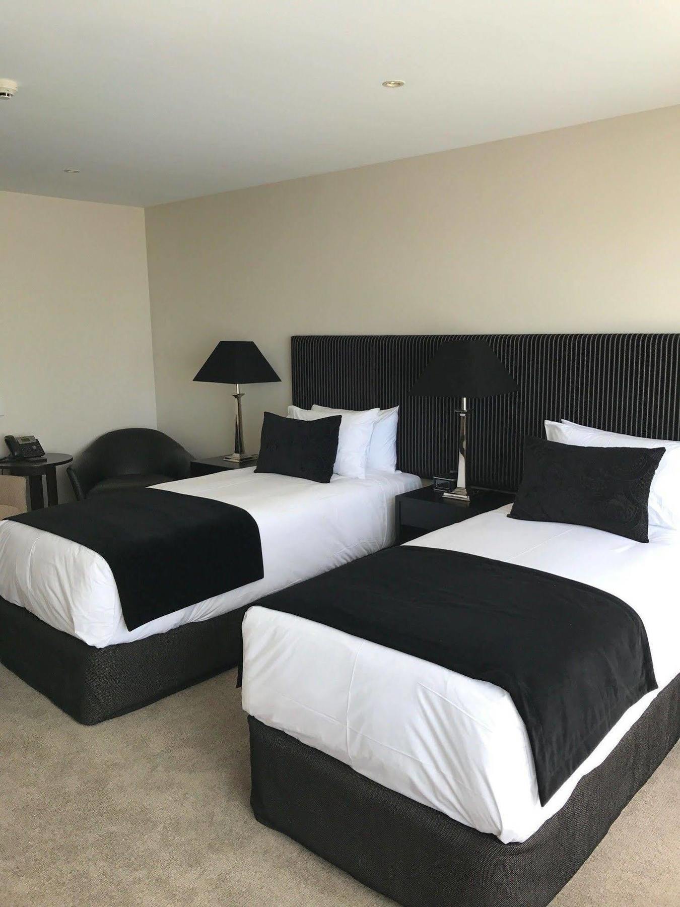 Hackthorne Gardens Luxury Accommodation Christchurch Exterior foto
